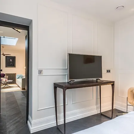 Luxury City Center Bed & Breakfast